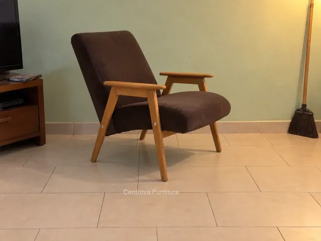 Chair arrangement in a simple home setting.